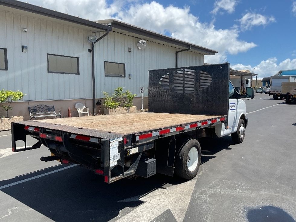 Flatbed Truck-Light and Medium Duty Trucks-GMC-2019-G33503-Torrance-CA-47,742\n\t\tmiles-$ 29,500 - Image 10