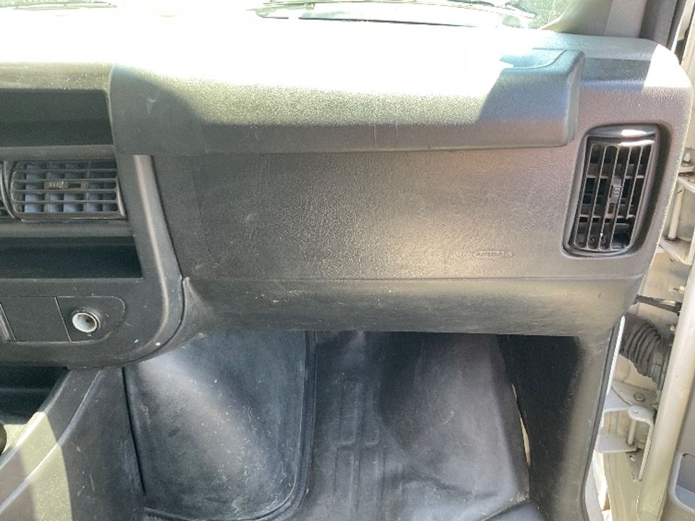 Flatbed Truck-Light and Medium Duty Trucks-GMC-2019-G33503-Torrance-CA-47,742\n\t\tmiles-$ 29,500 - Image 18