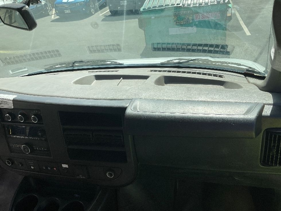 Flatbed Truck-Light and Medium Duty Trucks-GMC-2019-G33503-Torrance-CA-48,366\n\t\tmiles-$ 29,250 - Image 21