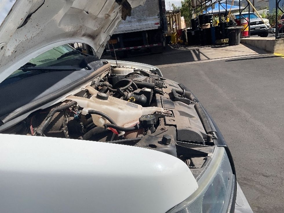 Flatbed Truck-Light and Medium Duty Trucks-GMC-2019-G33503-Torrance-CA-48,366\n\t\tmiles-$ 29,250 - Image 23