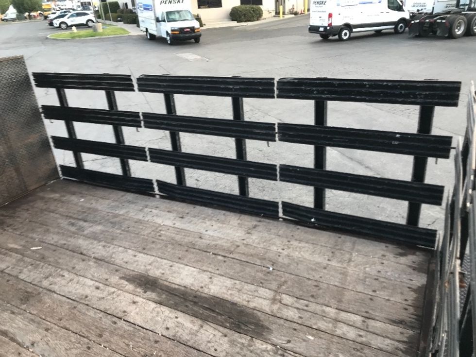 Flatbed Truck-Light and Medium Duty Trucks-GMC-2019-G33503-Torrance-CA-50,975\n\t\tmiles-$ 30,750 - Image 11