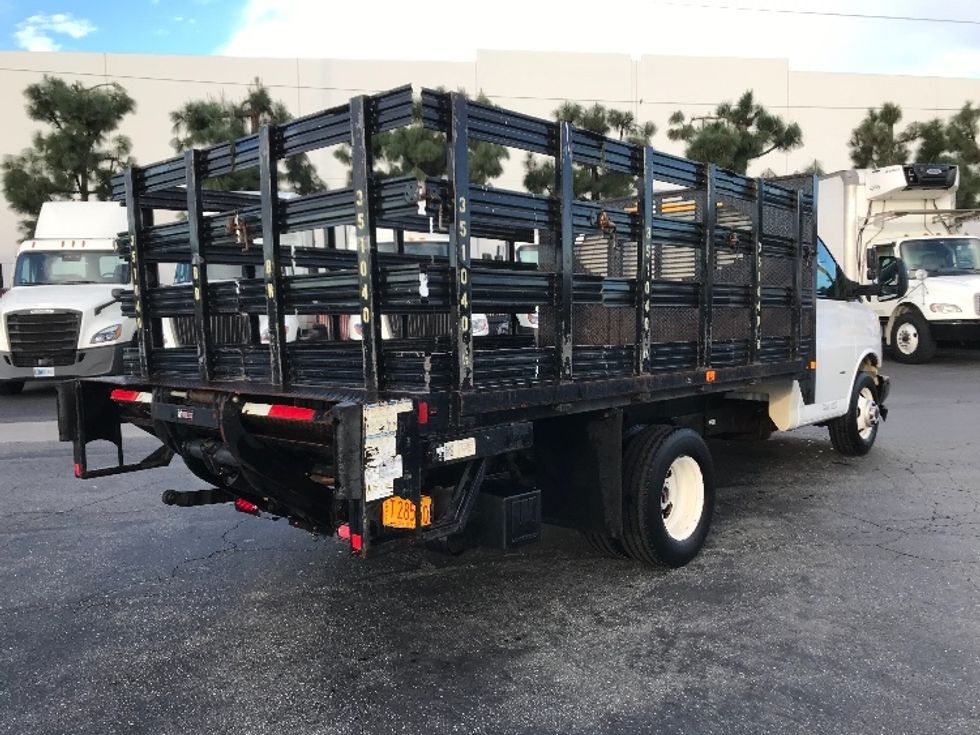 Flatbed Truck-Light and Medium Duty Trucks-GMC-2019-G33503-Torrance-CA-50,975\n\t\tmiles-$ 30,750 - Image 12