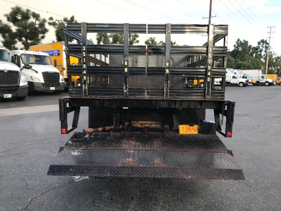 Flatbed Truck-Light and Medium Duty Trucks-GMC-2019-G33503-Torrance-CA-50,975\n\t\tmiles-$ 30,750 - Image 8