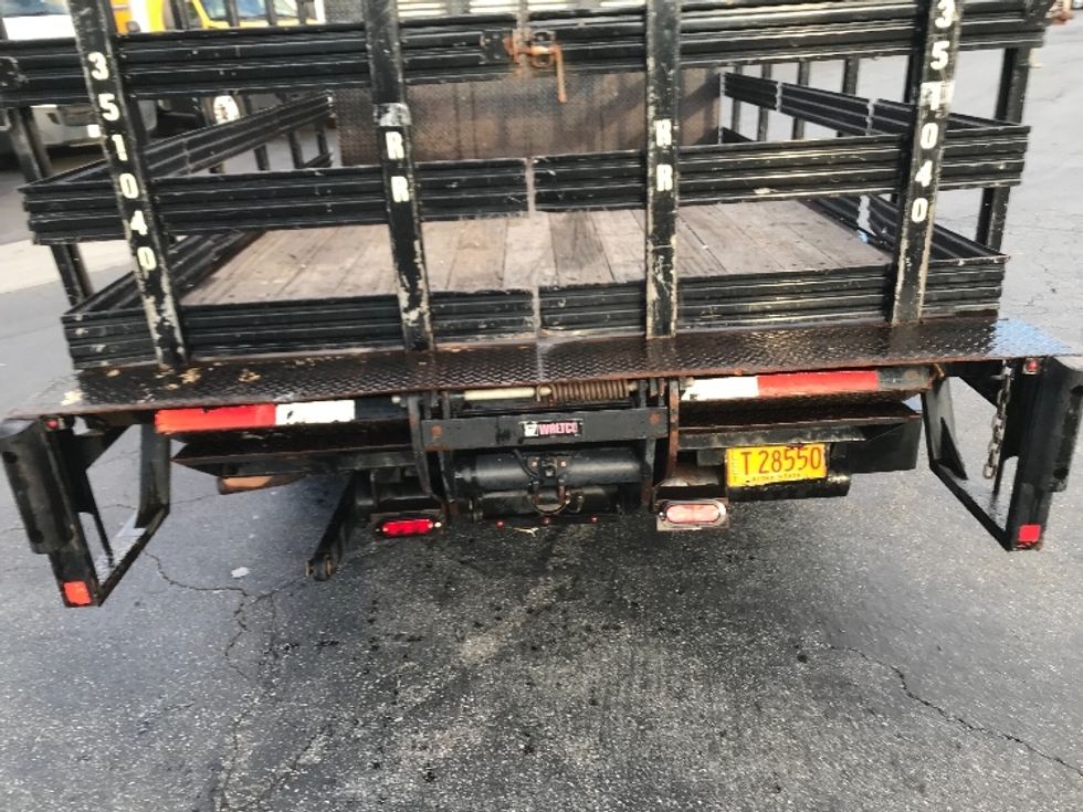 Flatbed Truck-Light and Medium Duty Trucks-GMC-2019-G33503-Torrance-CA-50,975\n\t\tmiles-$ 30,750 - Image 9