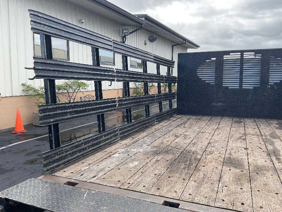 Flatbed Truck-Light and Medium Duty Trucks-GMC-2019-G33503-Torrance-CA-57,819\n\t\tmiles-$ 30,250 - Image 11