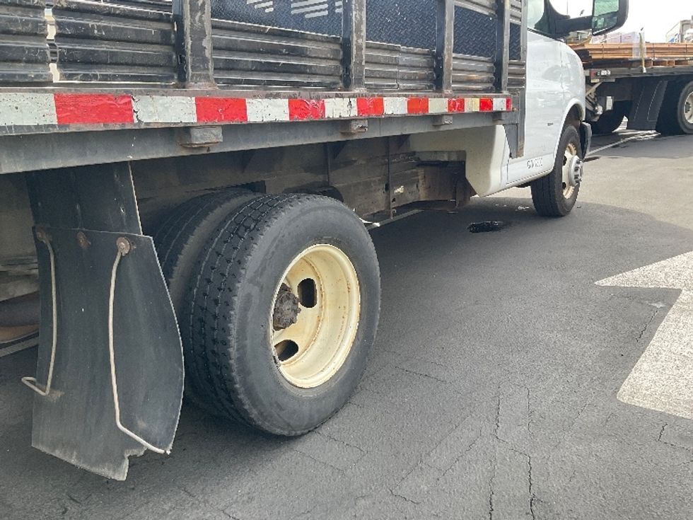 Flatbed Truck-Light and Medium Duty Trucks-GMC-2019-G33503-Torrance-CA-57,819\n\t\tmiles-$ 30,250 - Image 14