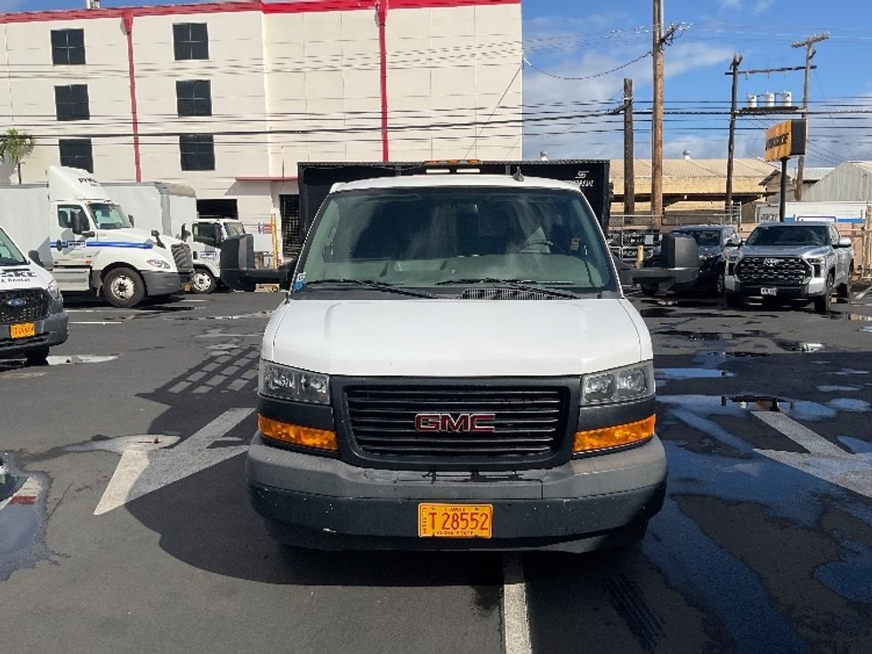 Flatbed Truck-Light and Medium Duty Trucks-GMC-2019-G33503-Torrance-CA-57,819\n\t\tmiles-$ 30,250 - Image 2