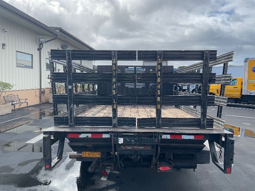 Flatbed Truck-Light and Medium Duty Trucks-GMC-2019-G33503-Torrance-CA-57,819\n\t\tmiles-$ 30,250 - Image 7
