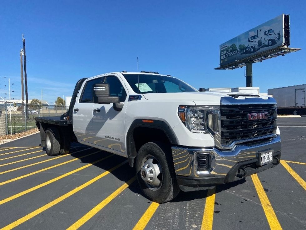 Flatbed Truck-Light and Medium Duty Trucks-GMC-2020-SIERRA-San Antonio-TX-107,869\n\t\tmiles-$ 45,250 - Image 1