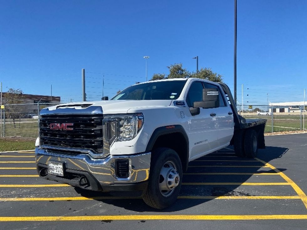 Flatbed Truck-Light and Medium Duty Trucks-GMC-2020-SIERRA-San Antonio-TX-107,869\n\t\tmiles-$ 45,250 - Image 3