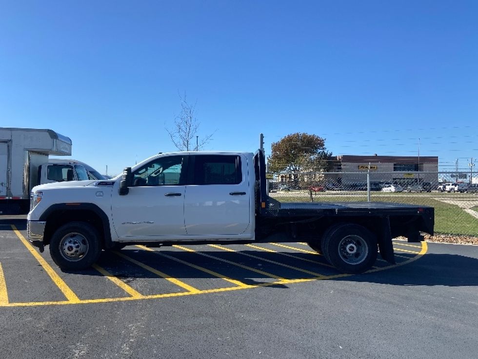 Flatbed Truck-Light and Medium Duty Trucks-GMC-2020-SIERRA-San Antonio-TX-107,869\n\t\tmiles-$ 45,250 - Image 4
