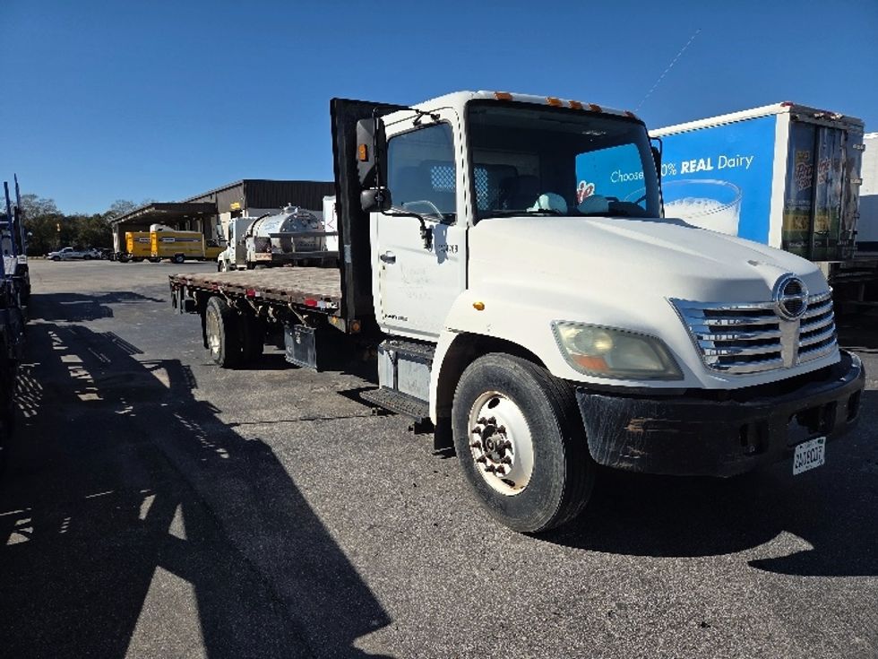 Flatbed Truck-Light and Medium Duty Trucks-Hino-2006-268-Mobile-AL-245,472\n\t\tmiles-$ 6,500 - Image 1