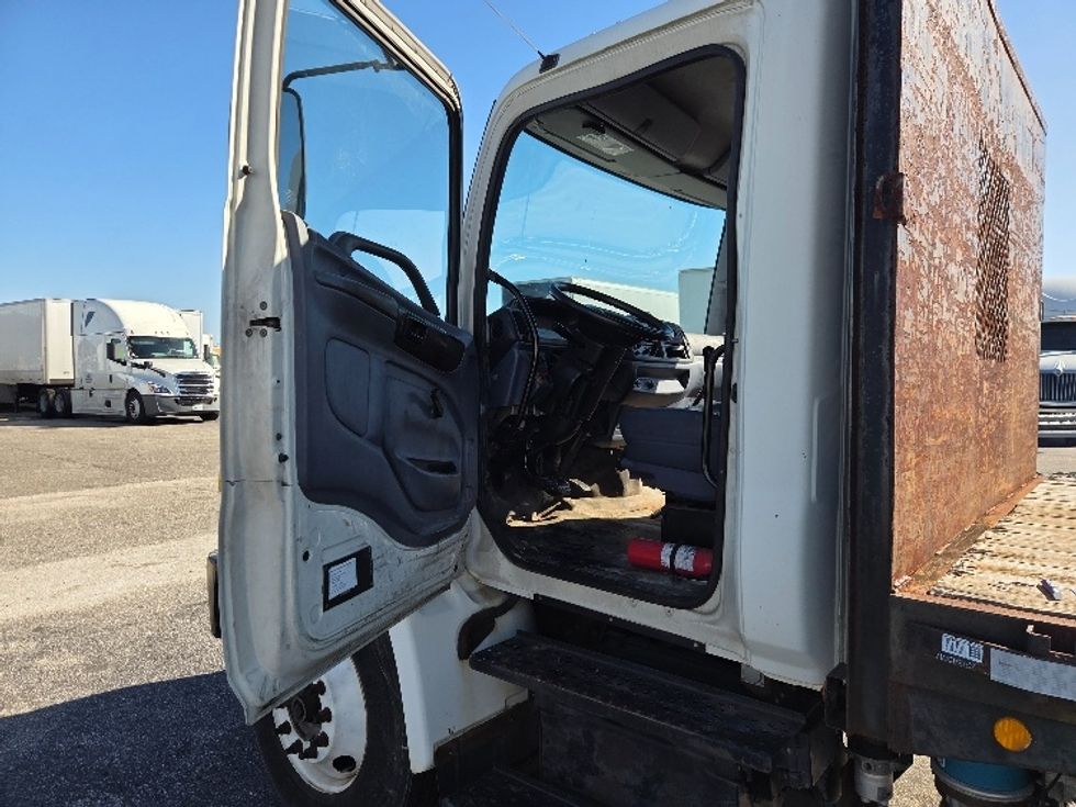 Flatbed Truck-Light and Medium Duty Trucks-Hino-2006-268-Mobile-AL-245,472\n\t\tmiles-$ 6,500 - Image 12