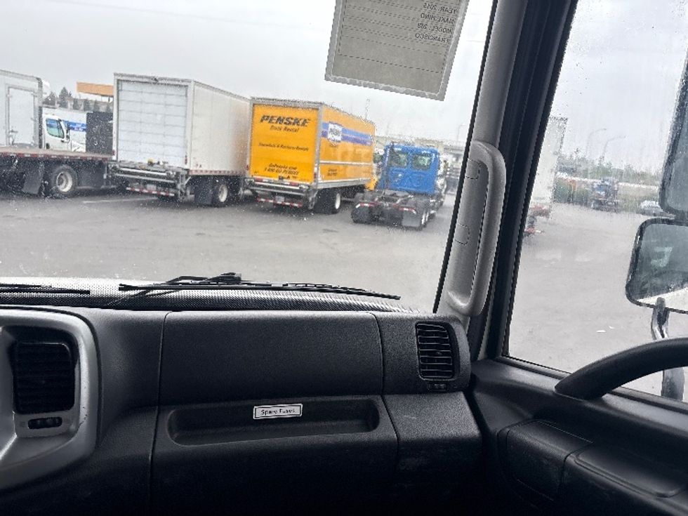 Flatbed Truck-Light and Medium Duty Trucks-Hino-2015-268-West Sacramento-CA-80,907\n\t\tmiles-$ 45,250 - Image 21