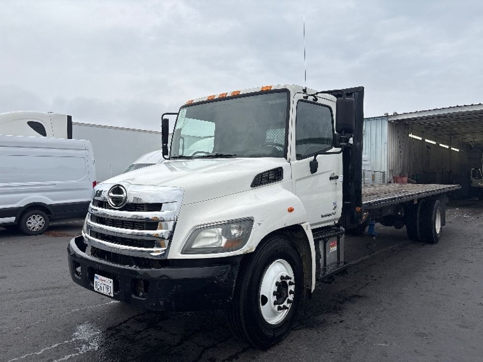 Flatbed Truck-Light and Medium Duty Trucks-Hino-2015-268-West Sacramento-CA-80,907\n\t\tmiles-$ 45,250 - Image 3