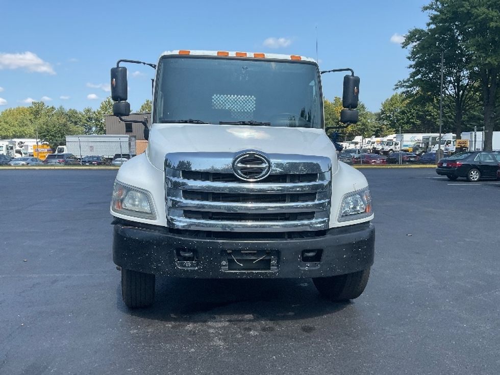2016 Hino 268 Flatbed Truck