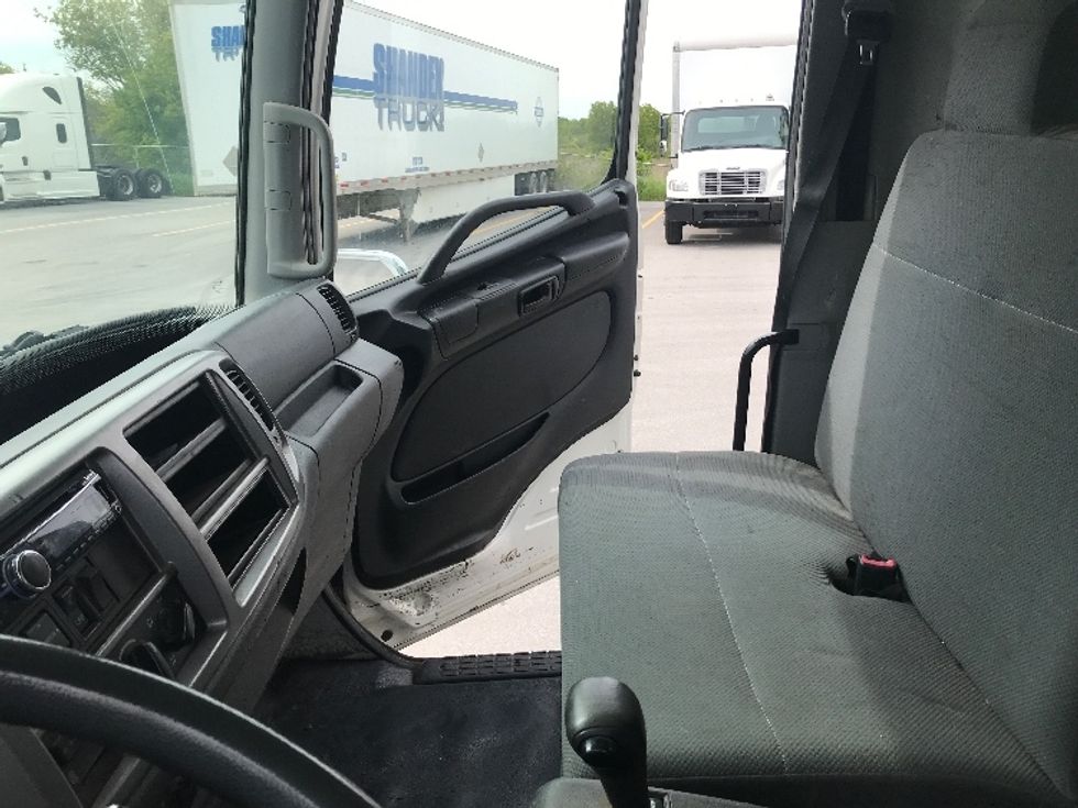 Flatbed Truck-Light and Medium Duty Trucks-Hino-2016-268-Mississauga-ON-172,653\n\t\tkm-$ 72,750 - Image 19