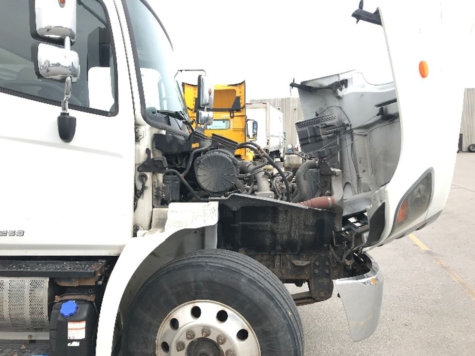 Flatbed Truck-Light and Medium Duty Trucks-Hino-2016-268-Mississauga-ON-172,653\n\t\tkm-$ 72,750 - Image 23