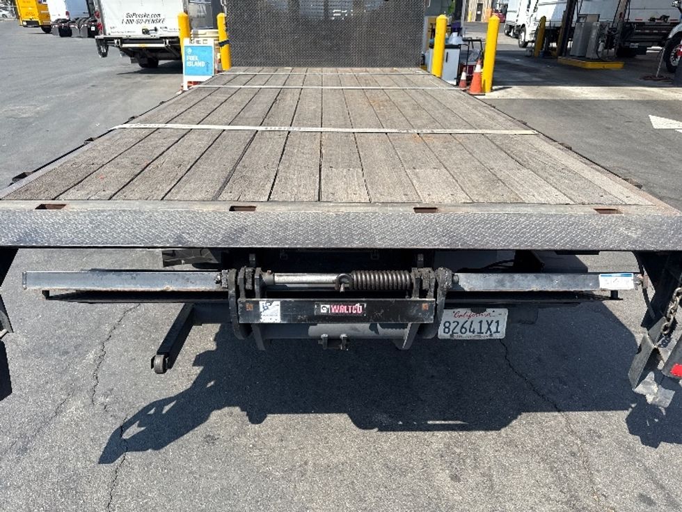 Flatbed Truck-Light and Medium Duty Trucks-Hino-2017-195-West Sacramento-CA-147,950\n\t\tmiles-$ 35,250 - Image 9