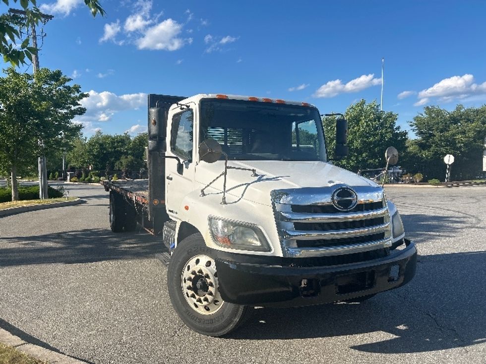 Flatbed Truck-Light and Medium Duty Trucks-Hino-2017-268-Fitchburg-MA-295,771\n\t\tmiles-$ 28,500 - Image 1