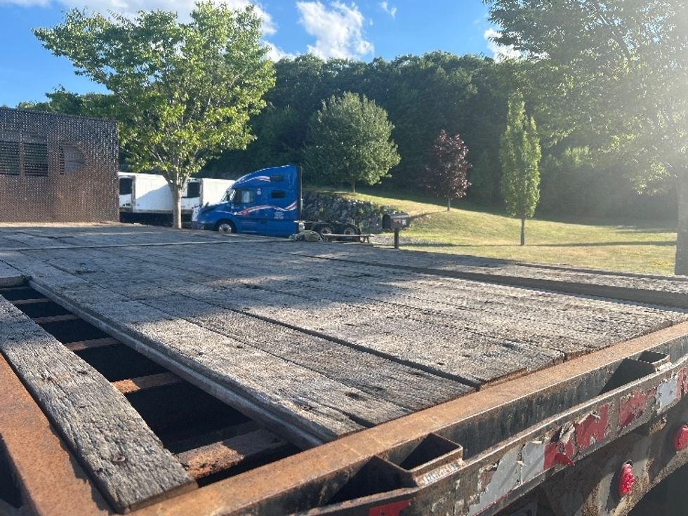 Flatbed Truck-Light and Medium Duty Trucks-Hino-2017-268-Fitchburg-MA-295,771\n\t\tmiles-$ 28,500 - Image 11