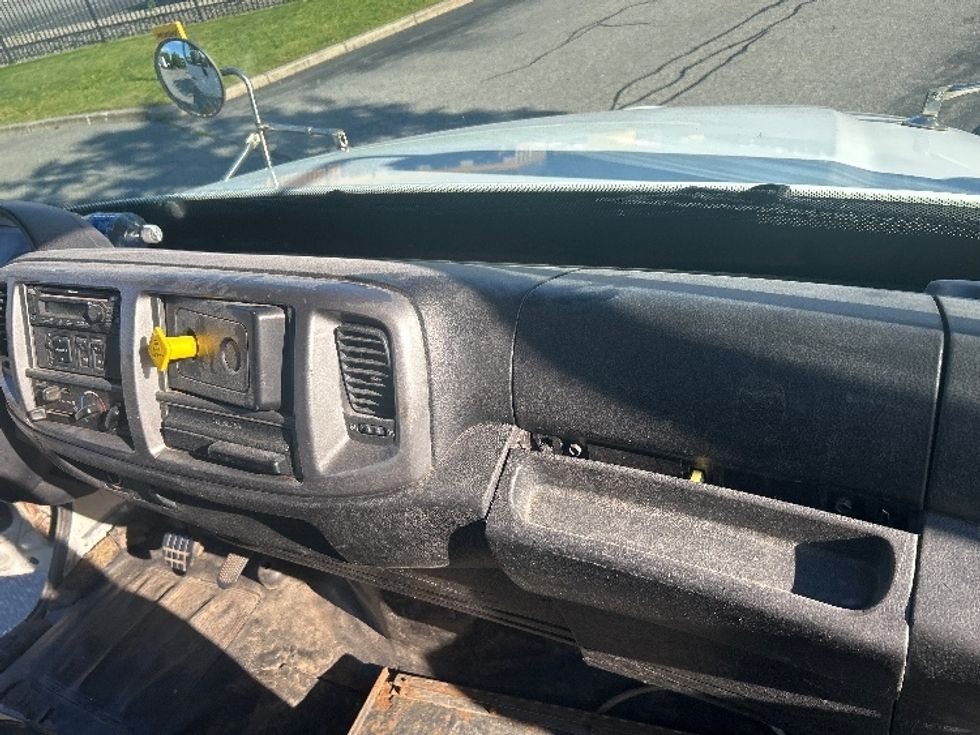 Flatbed Truck-Light and Medium Duty Trucks-Hino-2017-268-Fitchburg-MA-295,771\n\t\tmiles-$ 28,500 - Image 20