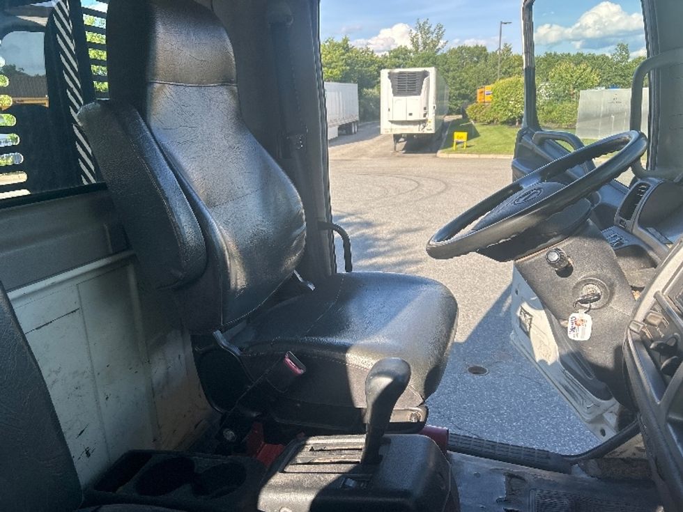 Flatbed Truck-Light and Medium Duty Trucks-Hino-2017-268-Fitchburg-MA-295,771\n\t\tmiles-$ 28,500 - Image 21