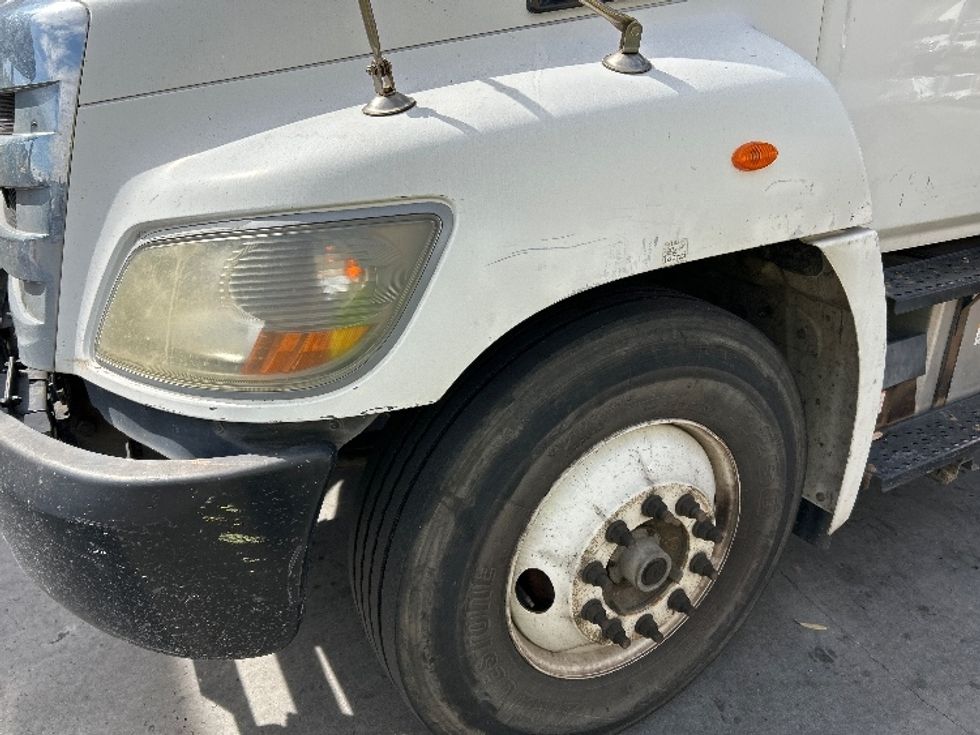 Flatbed Truck-Light and Medium Duty Trucks-Hino-2017-268-Fontana-CA-182,786\n\t\tmiles-$ 42,500 - Image 22