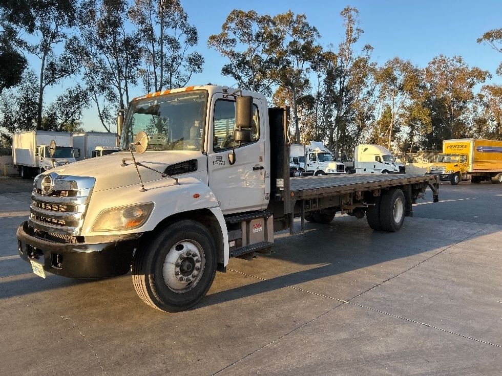 Flatbed Truck-Light and Medium Duty Trucks-Hino-2017-268-Fontana-CA-182,786\n\t\tmiles-$ 42,500 - Image 3