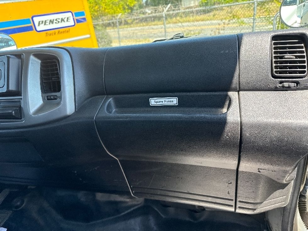 Flatbed Truck-Light and Medium Duty Trucks-Hino-2017-268-Fontana-CA-477,267\n\t\tmiles-$ 18,750 - Image 21