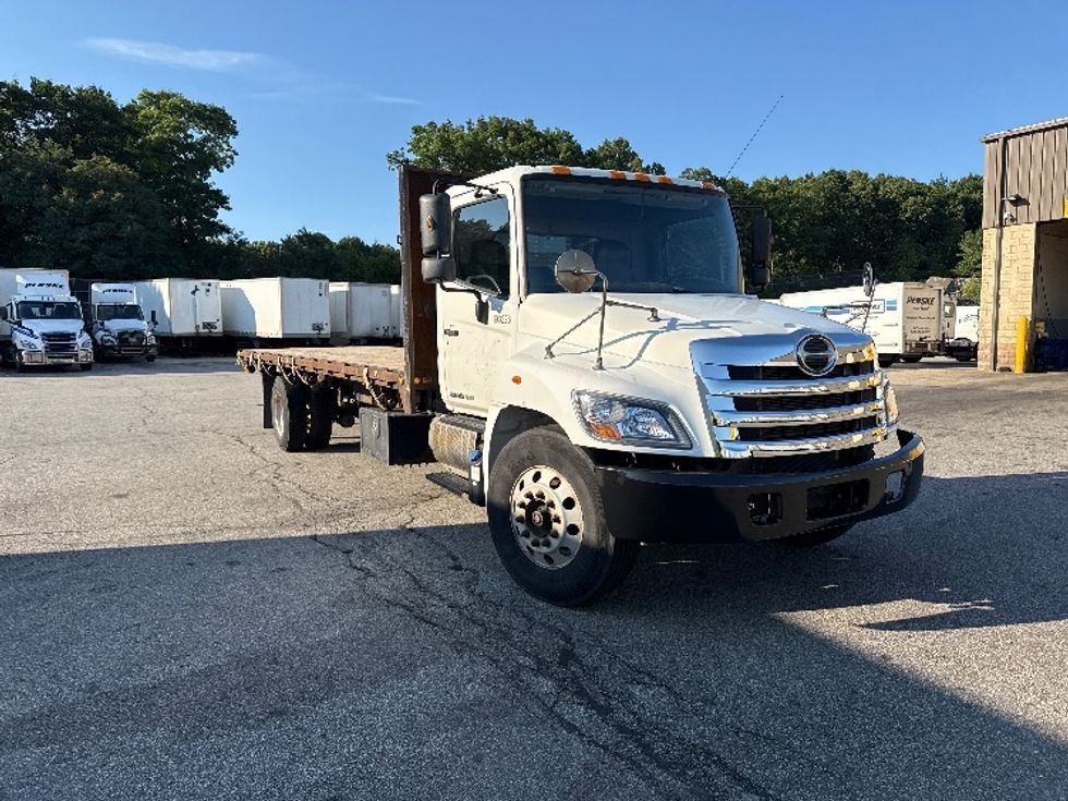 Flatbed Truck-Light and Medium Duty Trucks-Hino-2017-268-Franklin-MA-269,909\n\t\tmiles-$ 32,500 - Image 1