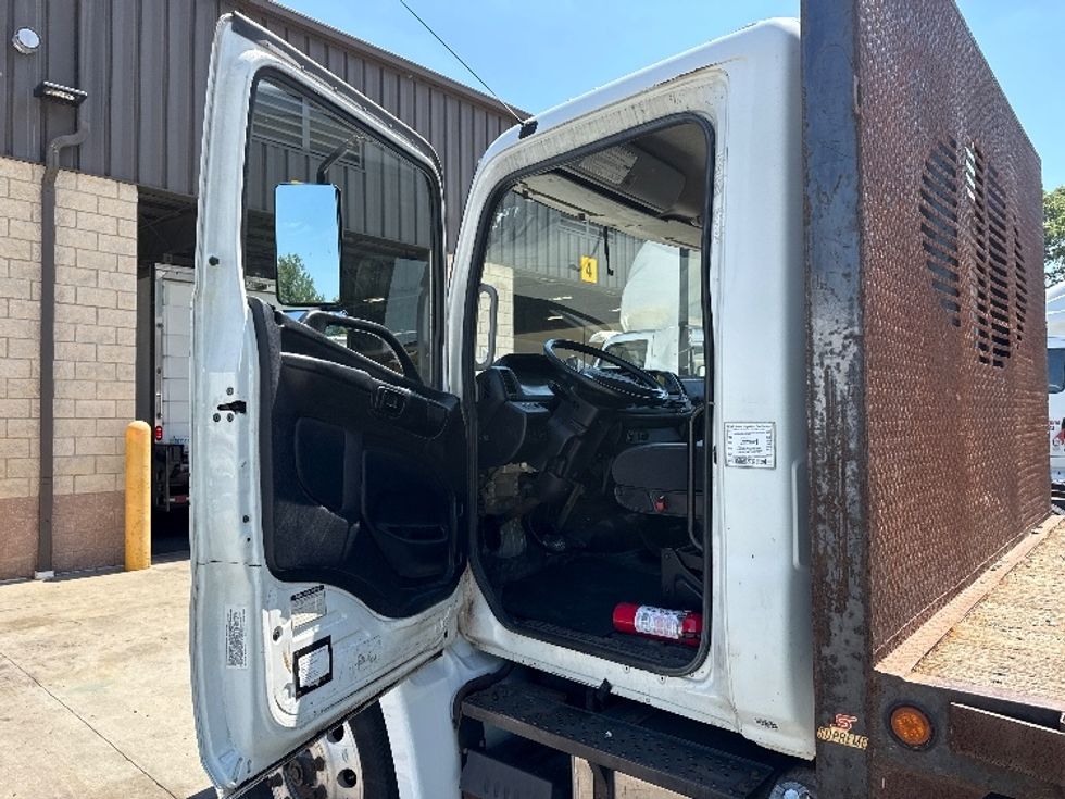 Flatbed Truck-Light and Medium Duty Trucks-Hino-2017-268-Franklin-MA-269,909\n\t\tmiles-$ 32,500 - Image 12