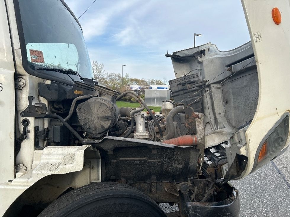 Flatbed Truck-Light and Medium Duty Trucks-Hino-2017-268-Franklin-MA-269,909\n\t\tmiles-$ 32,500 - Image 19