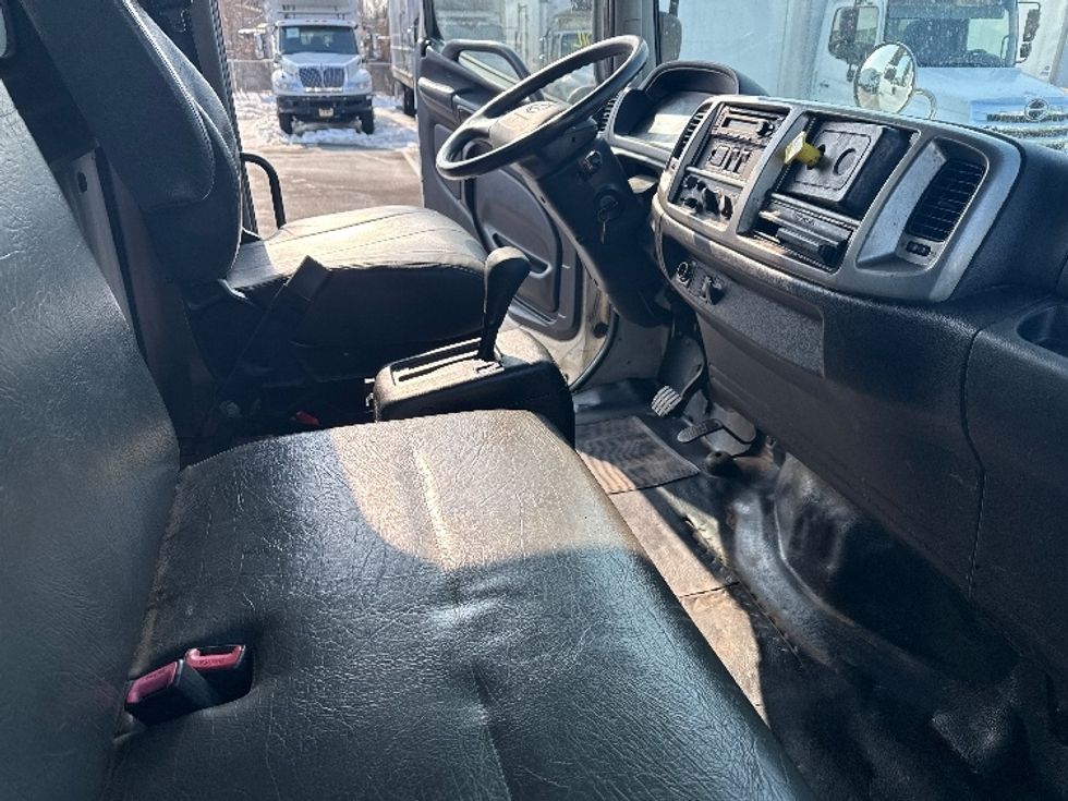 Flatbed Truck-Light and Medium Duty Trucks-Hino-2017-268-South Plainfield-NJ-237,504\n\t\tmiles-$ 31,250 - Image 18