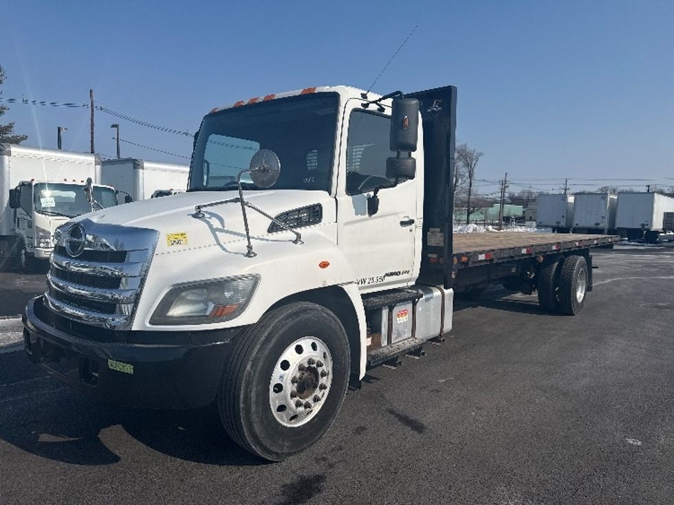 Flatbed Truck-Light and Medium Duty Trucks-Hino-2017-268-South Plainfield-NJ-237,504\n\t\tmiles-$ 31,250 - Image 3