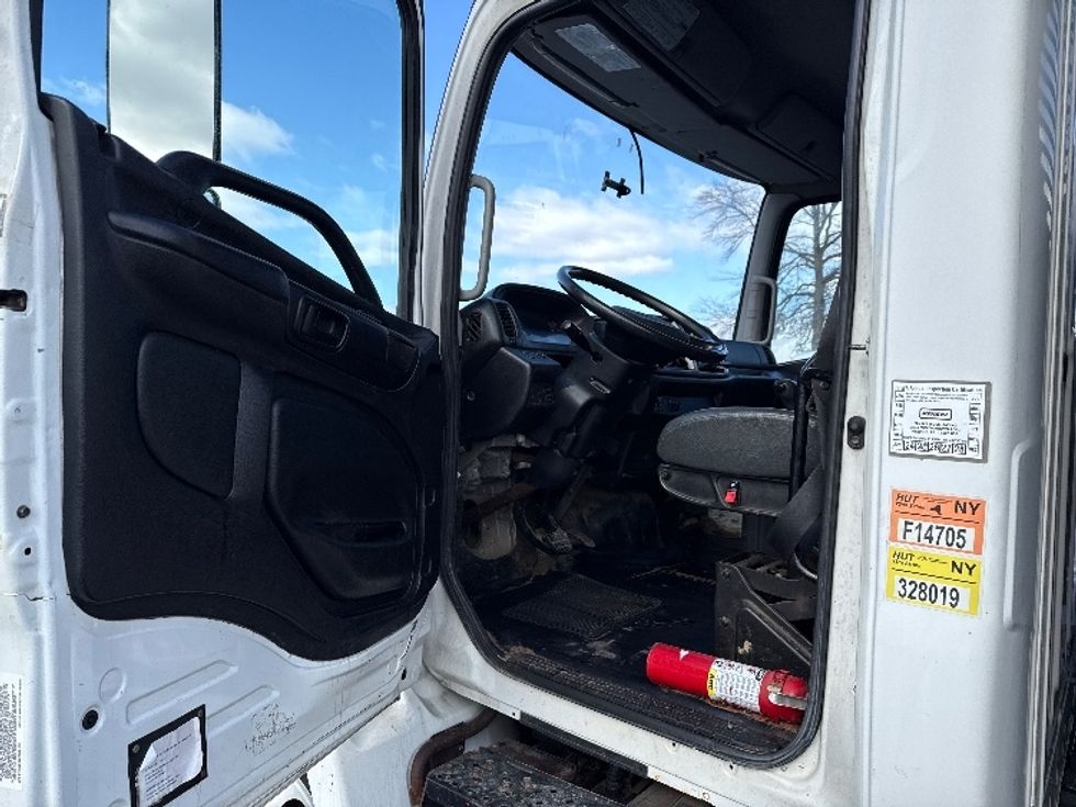 Flatbed Truck-Light and Medium Duty Trucks-Hino-2017-268-South Plainfield-NJ-238,738\n\t\tmiles-$ 31,250 - Image 12