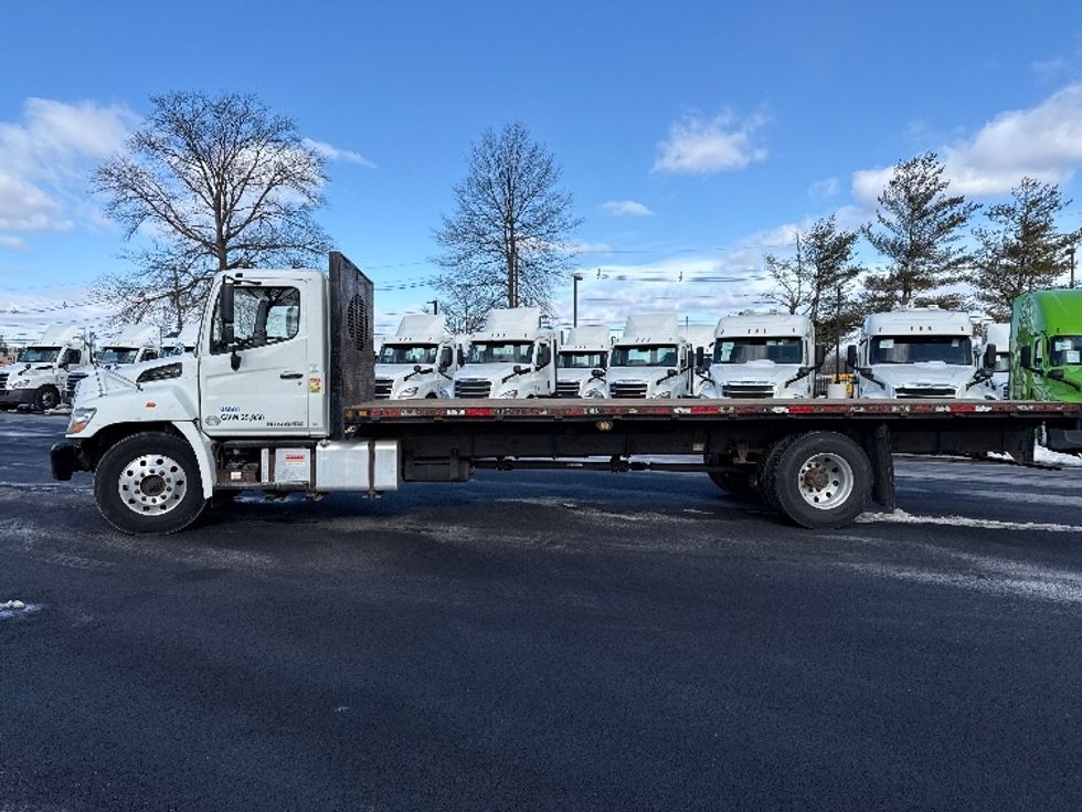 Flatbed Truck-Light and Medium Duty Trucks-Hino-2017-268-South Plainfield-NJ-238,738\n\t\tmiles-$ 31,250 - Image 4