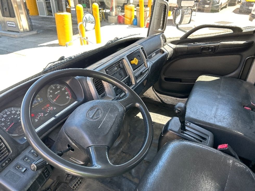 Flatbed Truck-Light and Medium Duty Trucks-Hino-2017-268-Torrance-CA-142,891\n\t\tmiles-$ 47,250 - Image 16