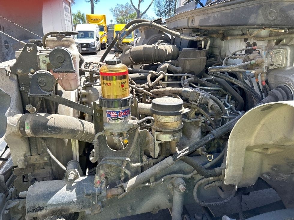 Flatbed Truck-Light and Medium Duty Trucks-Hino-2017-268-Torrance-CA-142,891\n\t\tmiles-$ 47,250 - Image 23