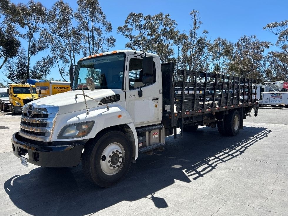 Flatbed Truck-Light and Medium Duty Trucks-Hino-2017-268-Torrance-CA-142,891\n\t\tmiles-$ 47,250 - Image 3