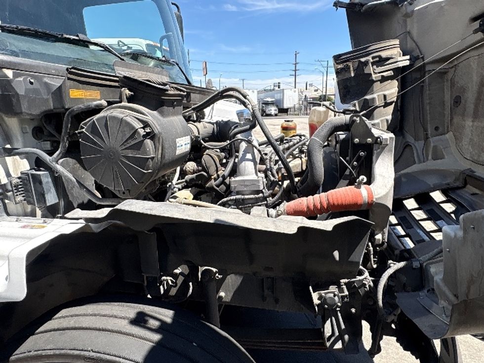 Flatbed Truck-Light and Medium Duty Trucks-Hino-2017-268-Torrance-CA-193,102\n\t\tmiles-$ 45,500 - Image 23
