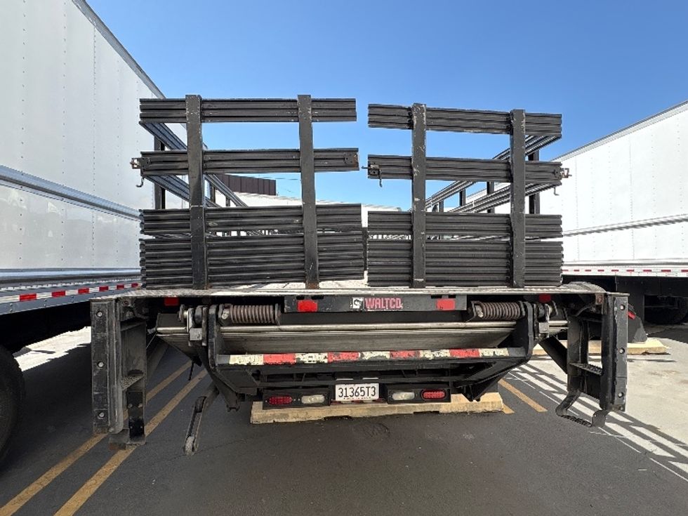 Flatbed Truck-Light and Medium Duty Trucks-Hino-2017-268-Torrance-CA-193,102\n\t\tmiles-$ 45,500 - Image 7
