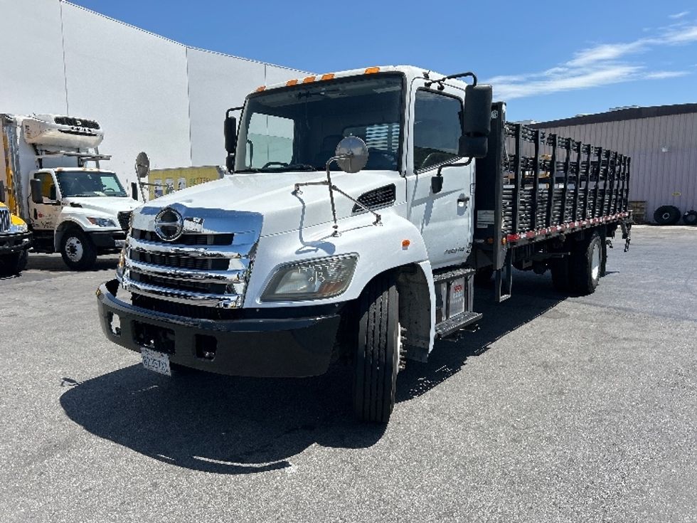 Flatbed Truck-Light and Medium Duty Trucks-Hino-2017-268-Torrance-CA-224,384\n\t\tmiles-$ 39,500 - Image 3