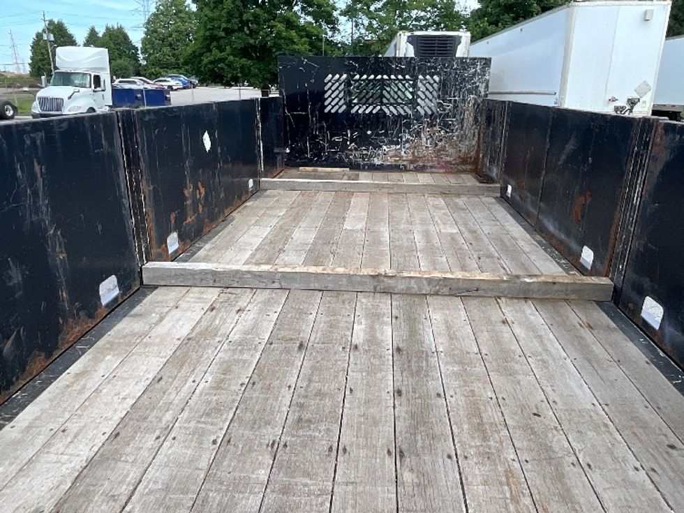 Flatbed Truck-Light and Medium Duty Trucks-Hino-2018-195-London-ON-178,260\n\t\tkm-$ 53,750 - Image 10