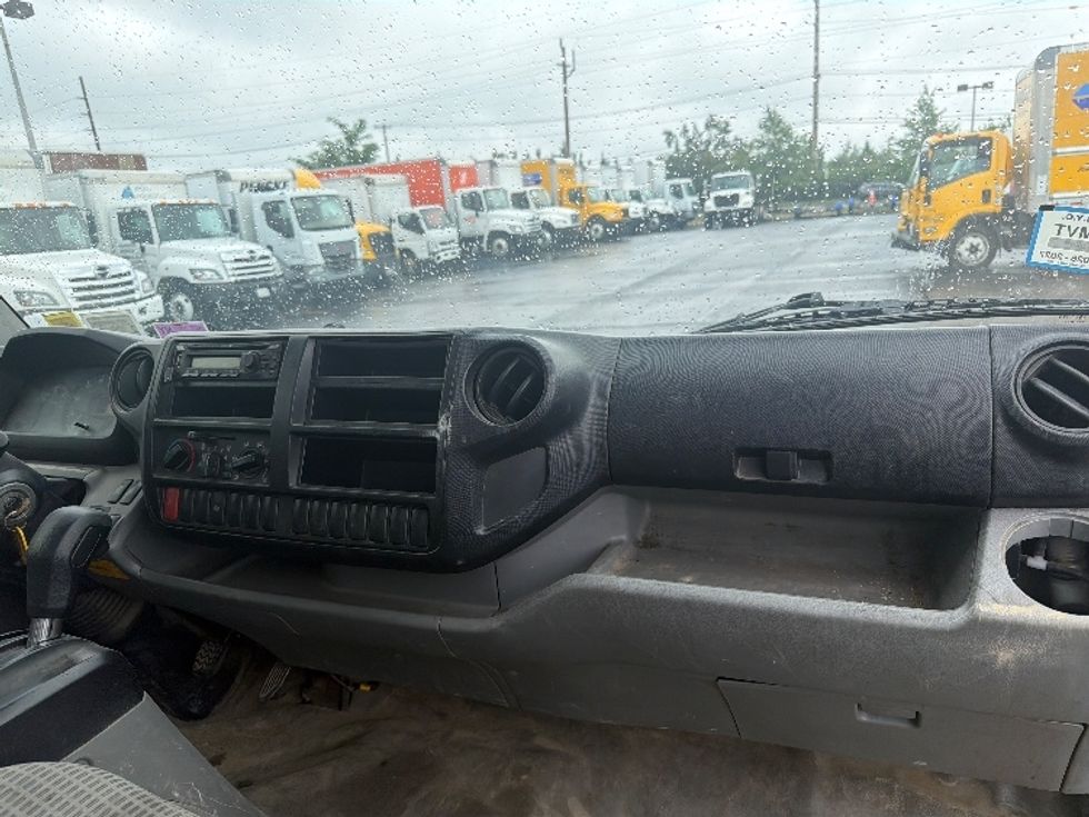 Flatbed Truck-Light and Medium Duty Trucks-Hino-2018-195-West Babylon-NY-115,326\n\t\tmiles-$ 36,000 - Image 21