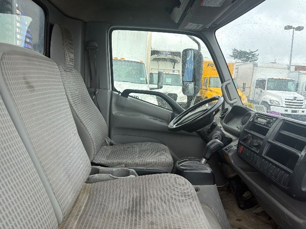 Flatbed Truck-Light and Medium Duty Trucks-Hino-2018-195-West Babylon-NY-115,326\n\t\tmiles-$ 36,000 - Image 22