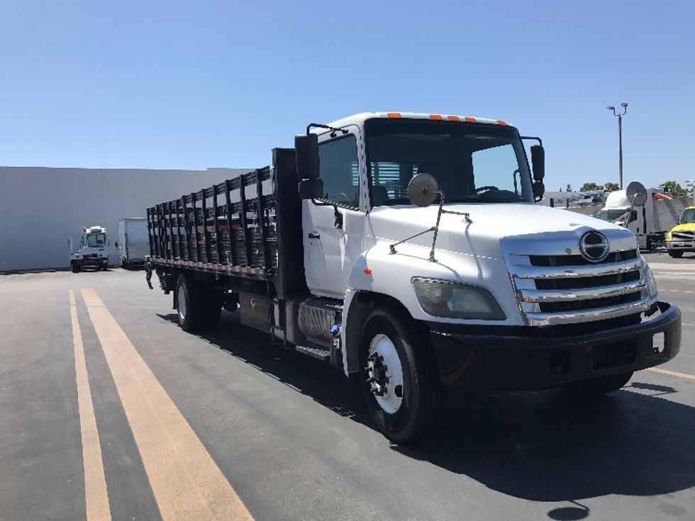 Flatbed Truck-Light and Medium Duty Trucks-Hino-2018-268-Fontana-CA-265,079\n\t\tmiles-$ 38,000 - Image 1