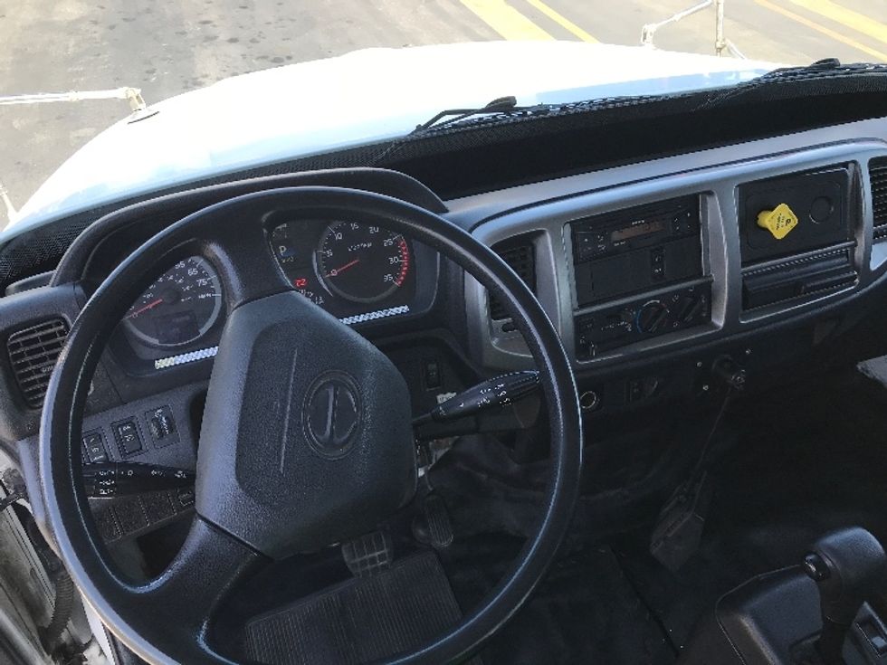 Flatbed Truck-Light and Medium Duty Trucks-Hino-2018-268-Fontana-CA-265,079\n\t\tmiles-$ 38,000 - Image 14