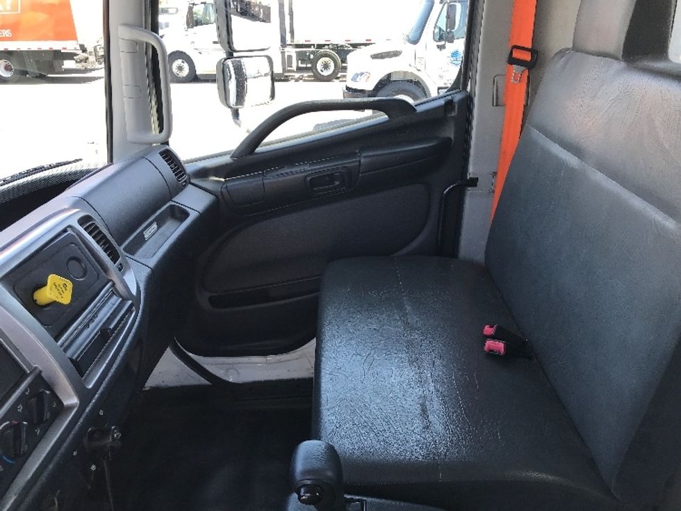 Flatbed Truck-Light and Medium Duty Trucks-Hino-2018-268-Fontana-CA-265,079\n\t\tmiles-$ 38,000 - Image 15