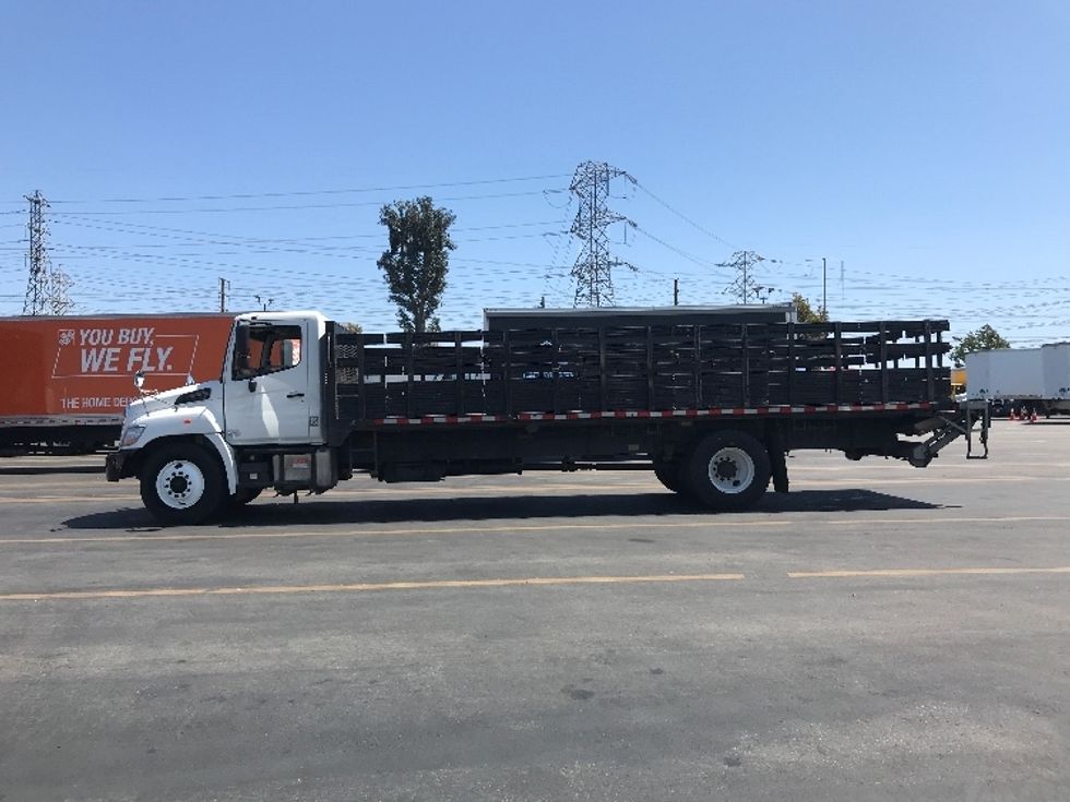 Flatbed Truck-Light and Medium Duty Trucks-Hino-2018-268-Fontana-CA-265,079\n\t\tmiles-$ 38,000 - Image 4